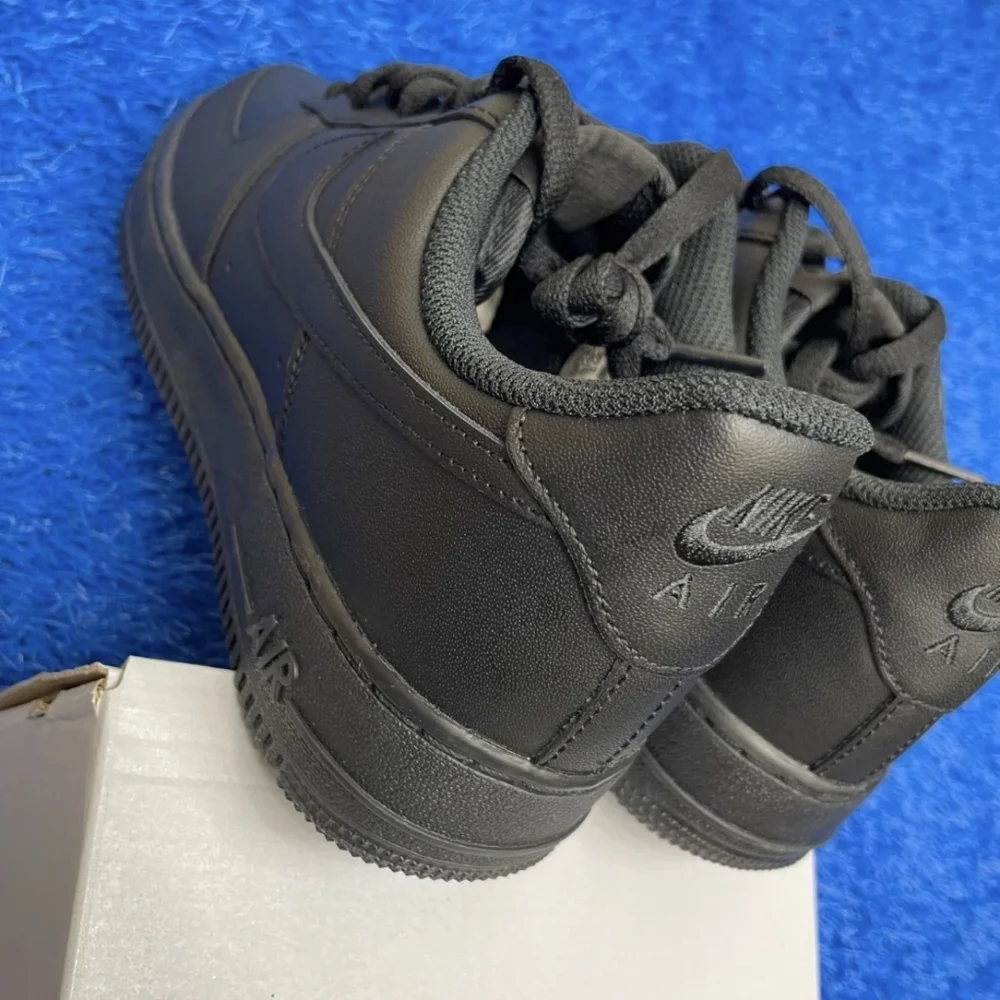 Women's Nike Air Force One '07 Low AF1 Triple Black New With Original Box